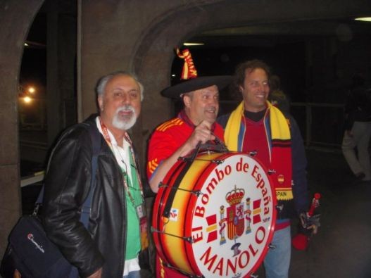 Manolo del Bombo i ja, Johann. 21.06.10..jpg